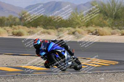 media/Oct-08-2022-SoCal Trackdays (Sat) [[1fc3beec89]]/Turn 10 (945am)/